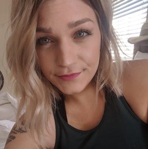 Meet your Posher, Cierra